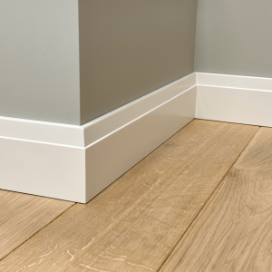 MDF Moderne Plint RAL 9010
